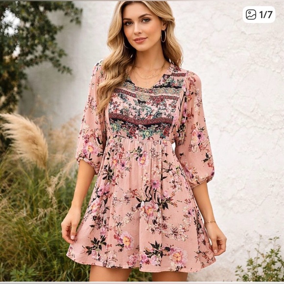 Umgee Dresses & Skirts - Umgee Floral Blush Mini Dress